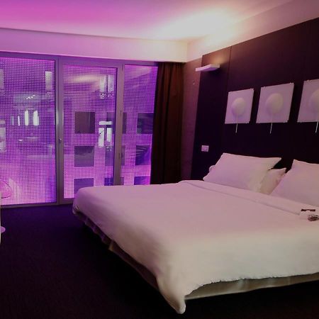 Le Rex Hotel Tarbes Exteriör bild