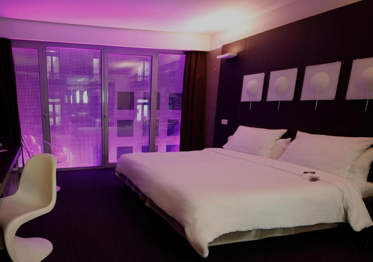 Le Rex Hotel Tarbes Exteriör bild