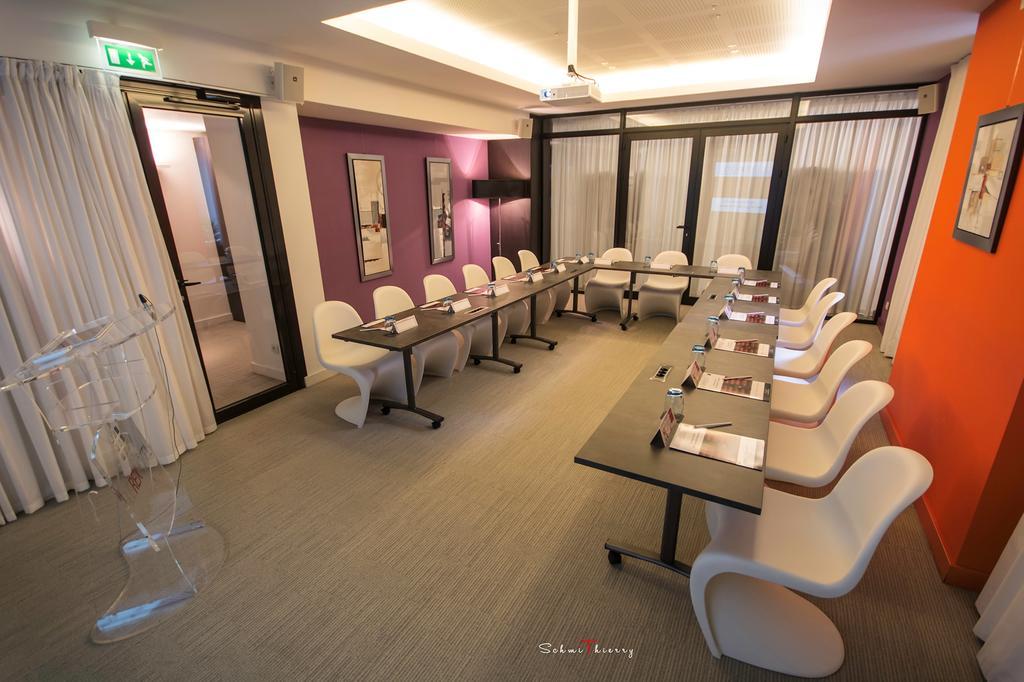 Le Rex Hotel Tarbes Exteriör bild