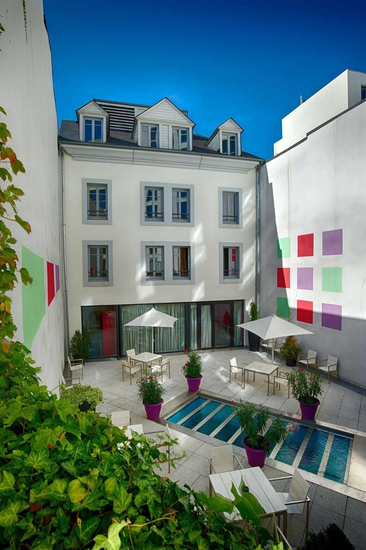 Le Rex Hotel Tarbes Exteriör bild