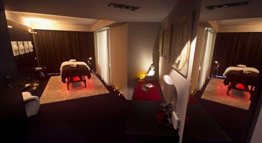 Le Rex Hotel Tarbes Bekvämligheter bild