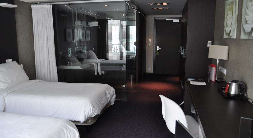 Le Rex Hotel Tarbes Rum bild